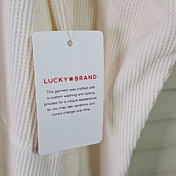 Lucky Brand Top Scoop Neck White Size XL Oversized NWT - Picture 2 of 8